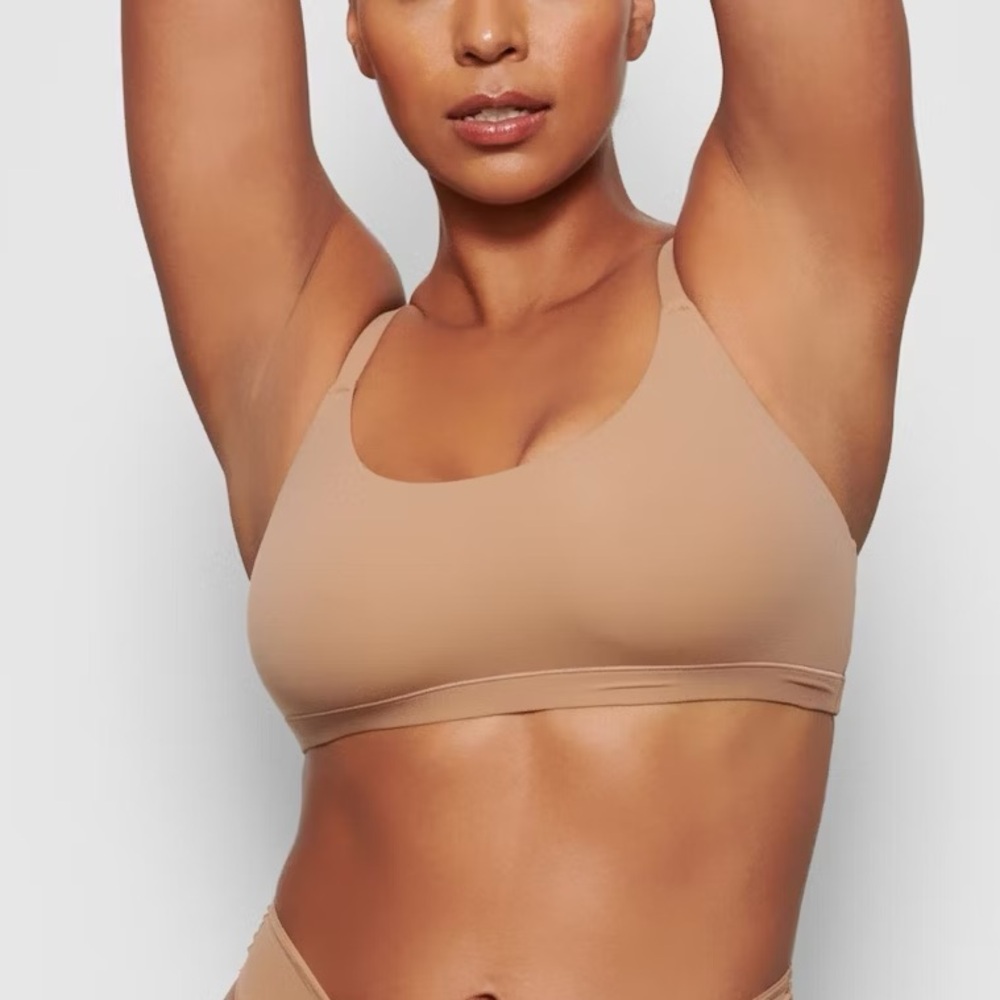 SKIMS Scoop bralette 🤍